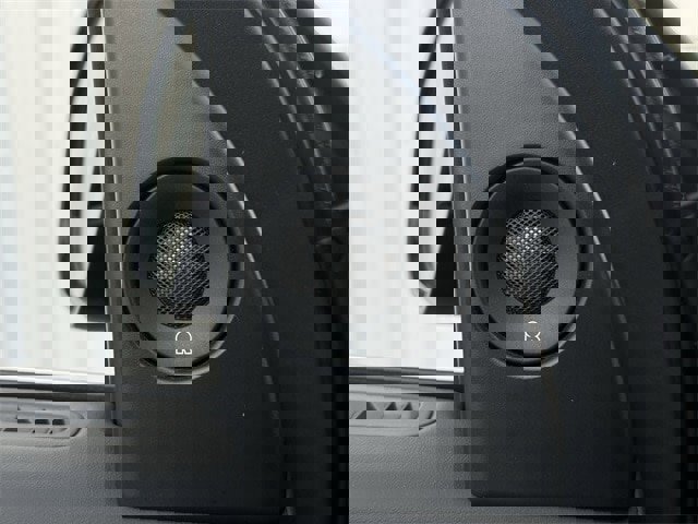 Used 2025 Lincoln Navigator Reserve image 24