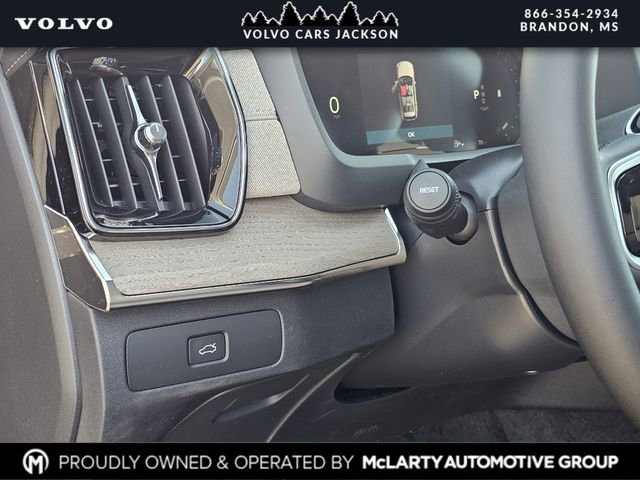 New 2026 Volvo XC90 B5 Core w/ Protection Package Premier AWD/4WD image 20
