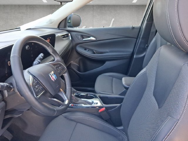 Used 2024 Buick Encore GX Preferred w/ Comfort Package FWD image 24