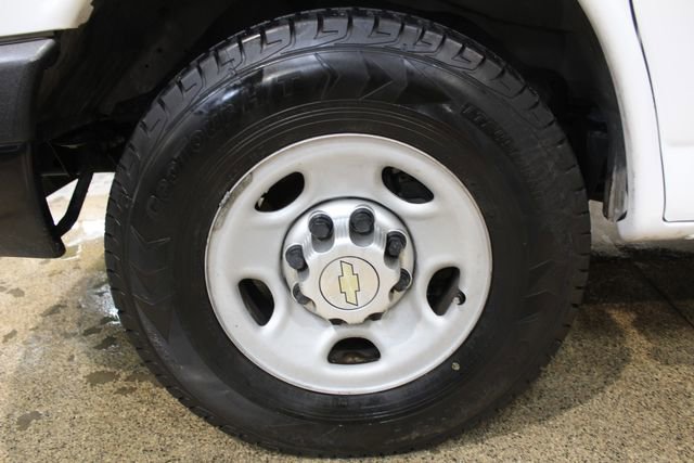 Used 2014 Chevrolet Express 3500 image 23
