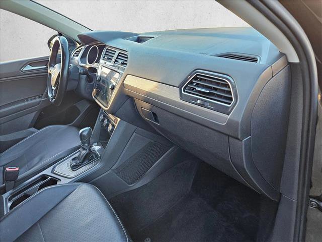 Used 2018 Volkswagen Tiguan SE image 24