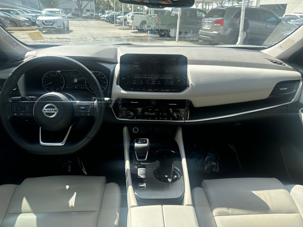 Used 2021 Nissan Rogue SL w/ Premium Package image 13