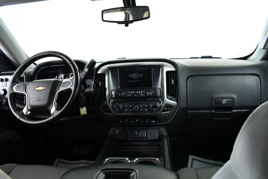 Used 2018 Chevrolet Silverado 1500 LT w/ All Star Edition AWD/4WD image 7