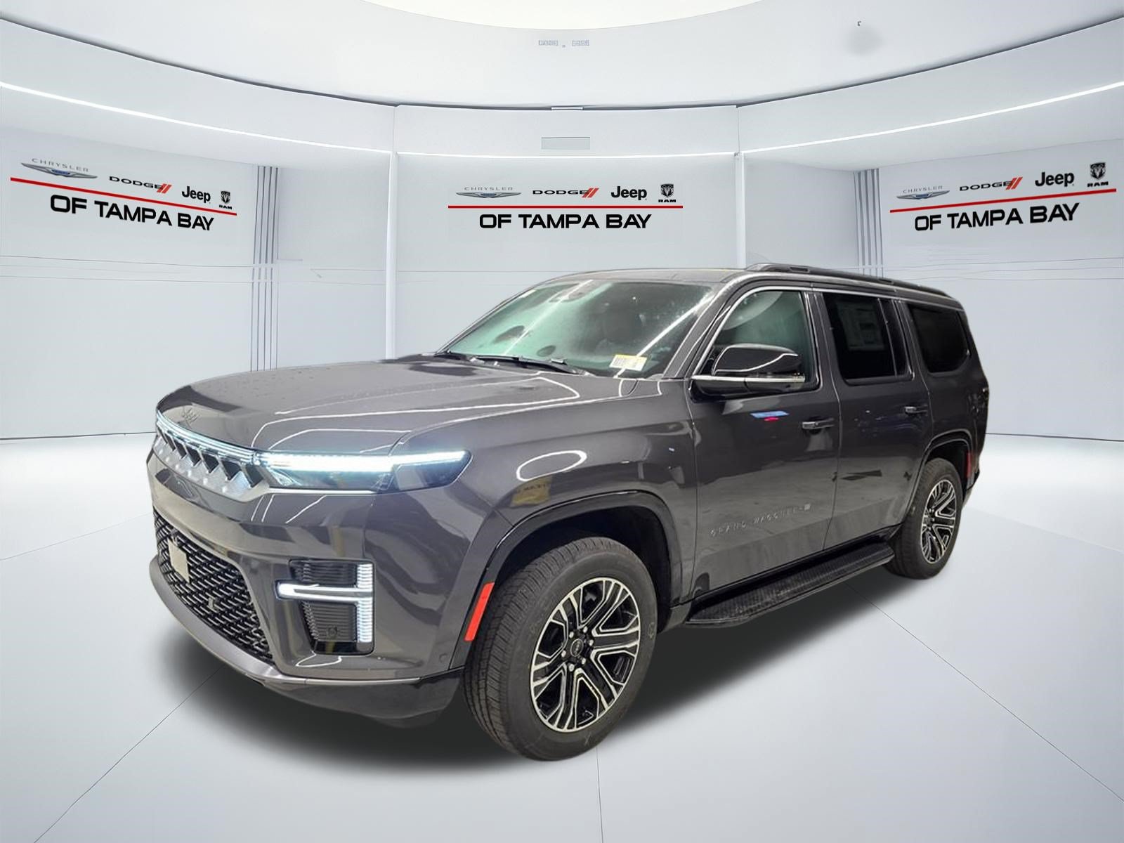 New 2026 Jeep Grand Wagoneer 4WD w/ Premium Group I image 2