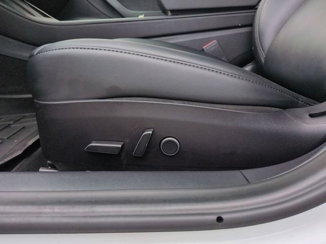 Used 2022 Tesla Model 3 Long Range AWD/4WD image 18