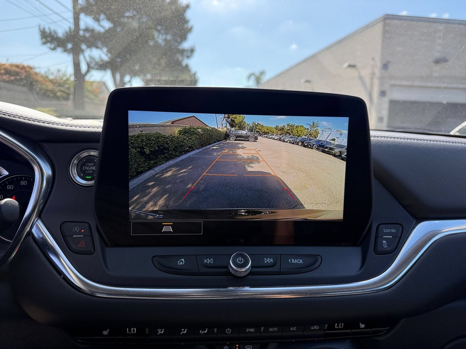 Used 2025 Chevrolet Blazer LT FWD image 20