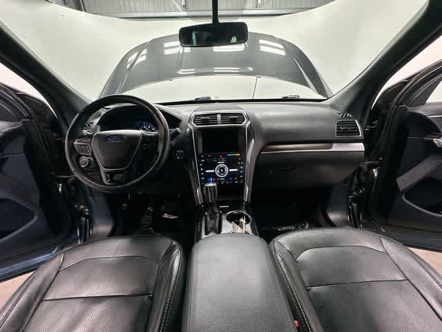 Used 2018 Ford Explorer Limited AWD/4WD image 19