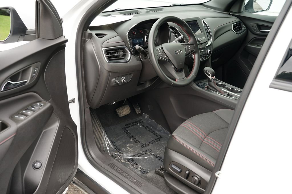 Certified 2024 Chevrolet Equinox RS image 13
