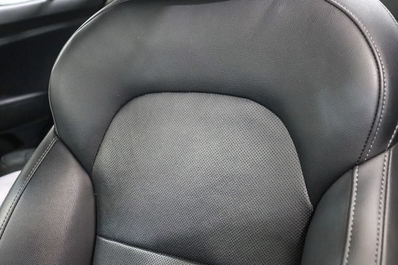Used 2019 Kia Stinger Premium RWD image 26