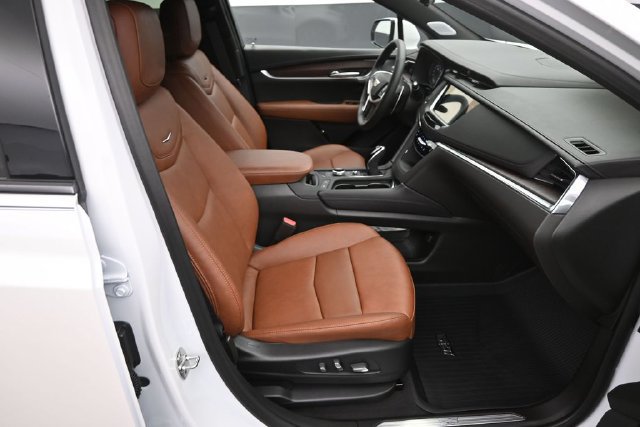 New 2026 Cadillac XT5 Sport AWD/4WD image 10