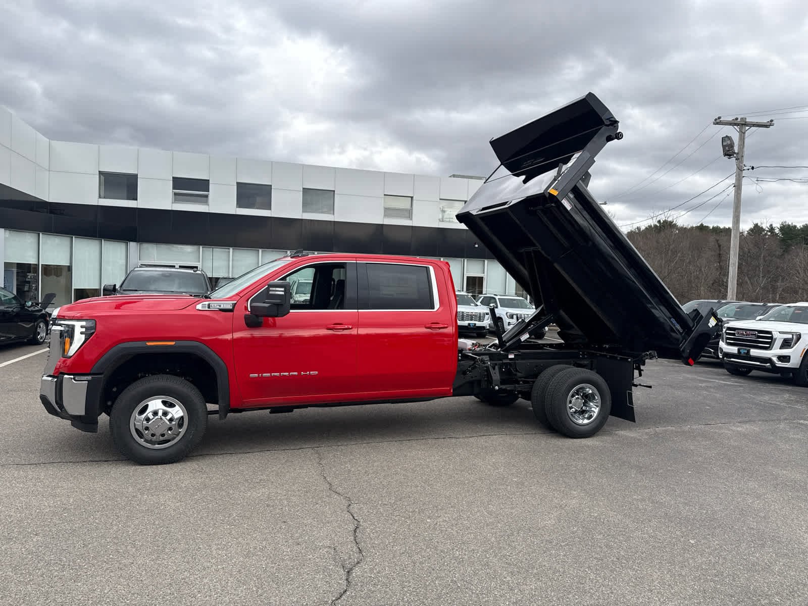 New 2026 GMC Sierra 3500 SLE w/ SLE Convenience Package AWD/4WD image 9