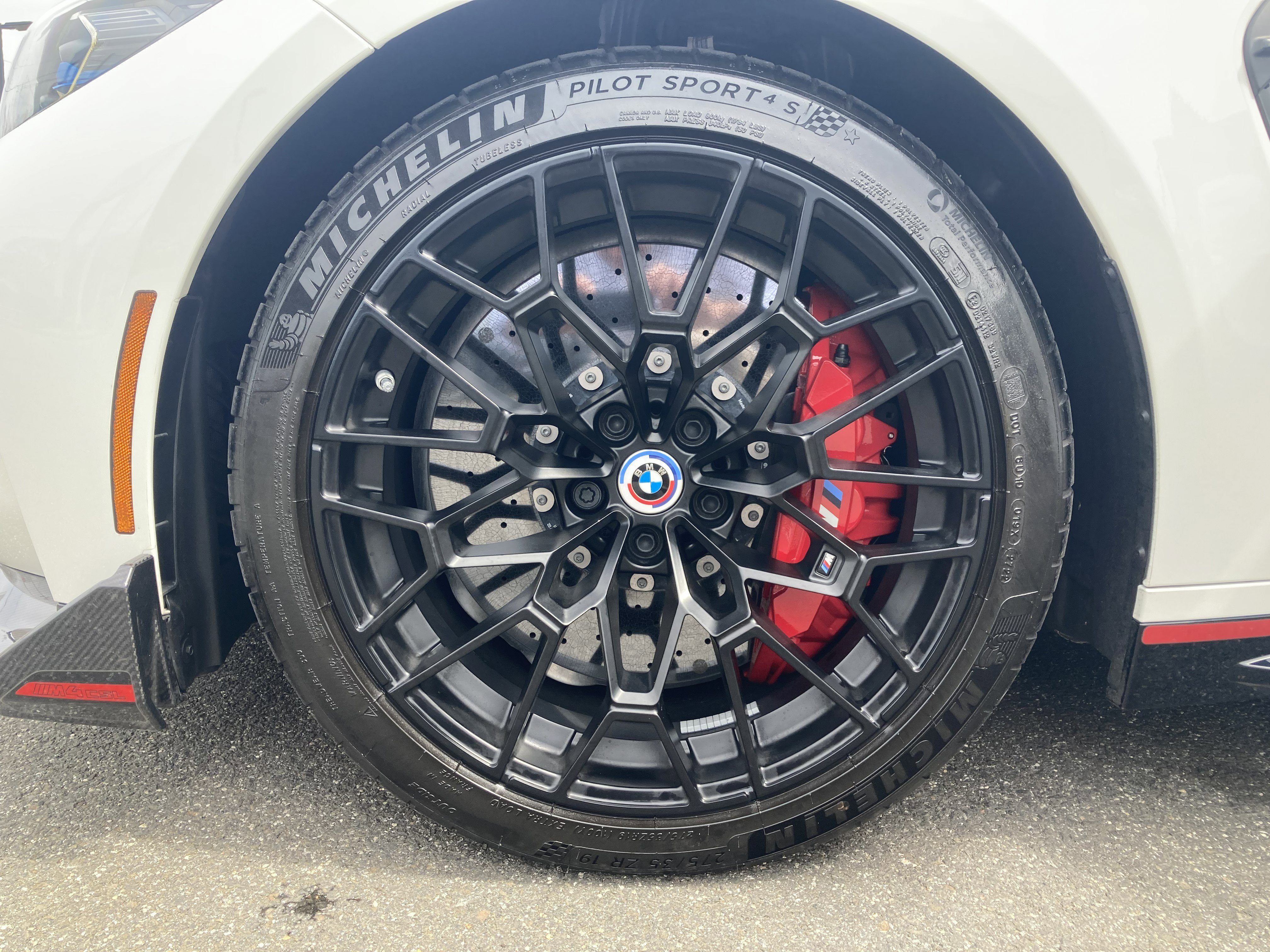 Used 2023 BMW M4 CSL RWD image 21