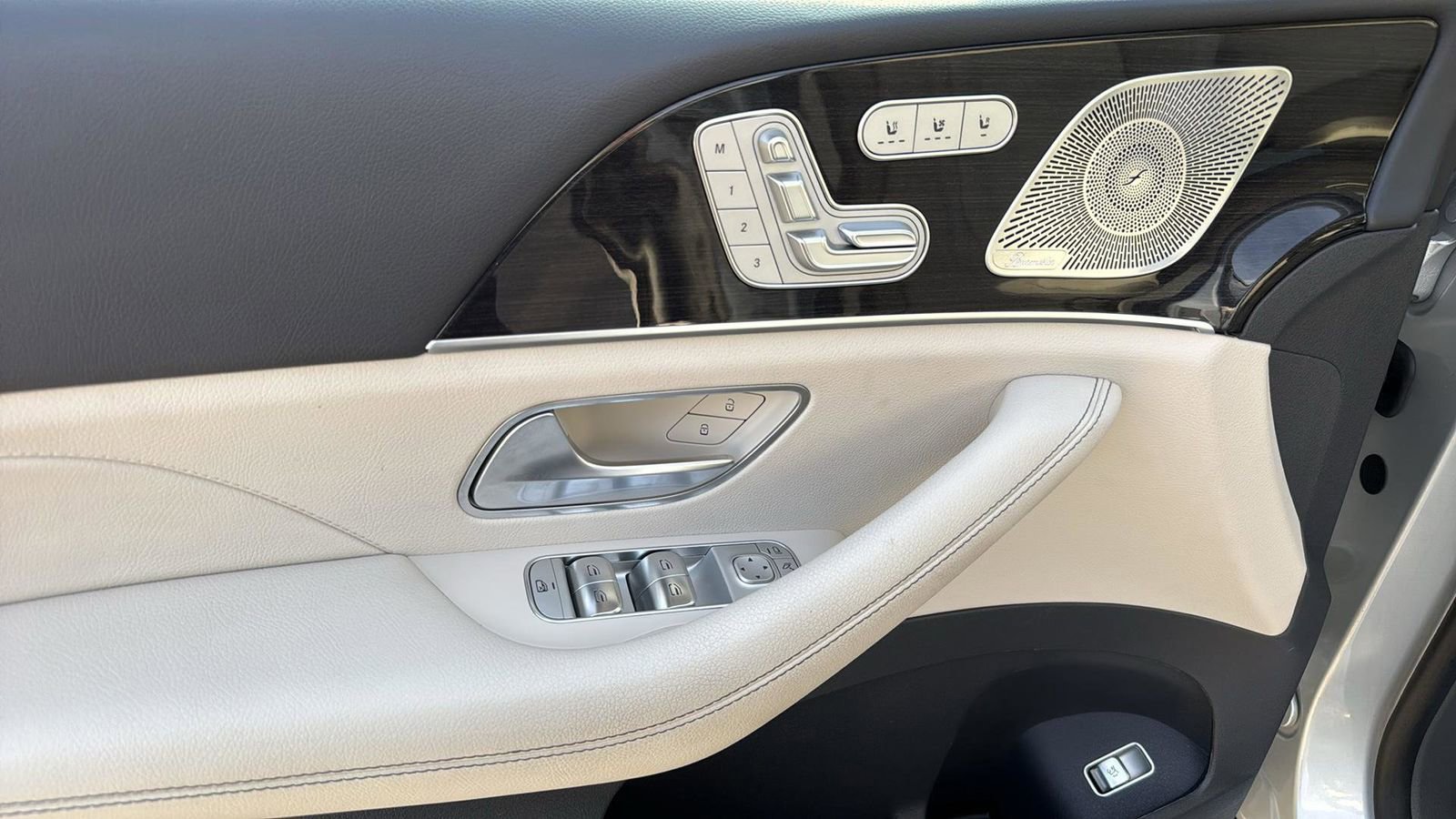 Used 2020 Mercedes-Benz GLE 450 4MATIC image 12