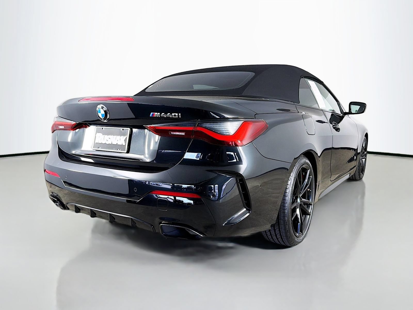 Certified 2024 BMW M440i Convertible w/ Premium Package RWD image 7
