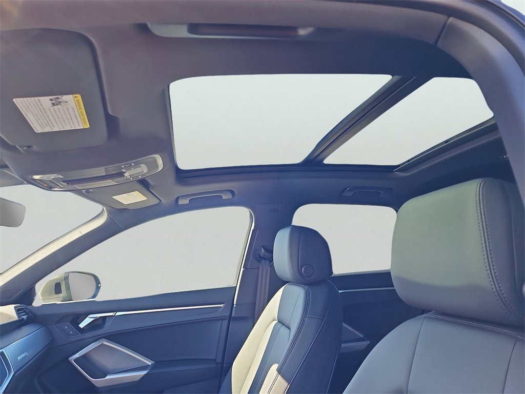 New 2025 Audi Q3 2.0T Premium image 7