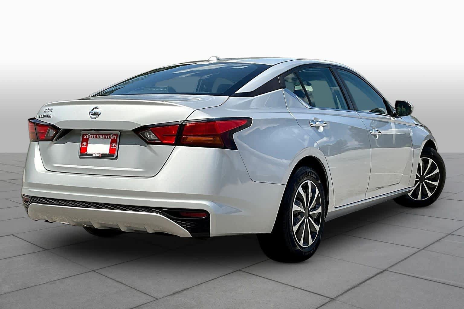 Used 2019 Nissan Altima 2.5 S FWD image 13