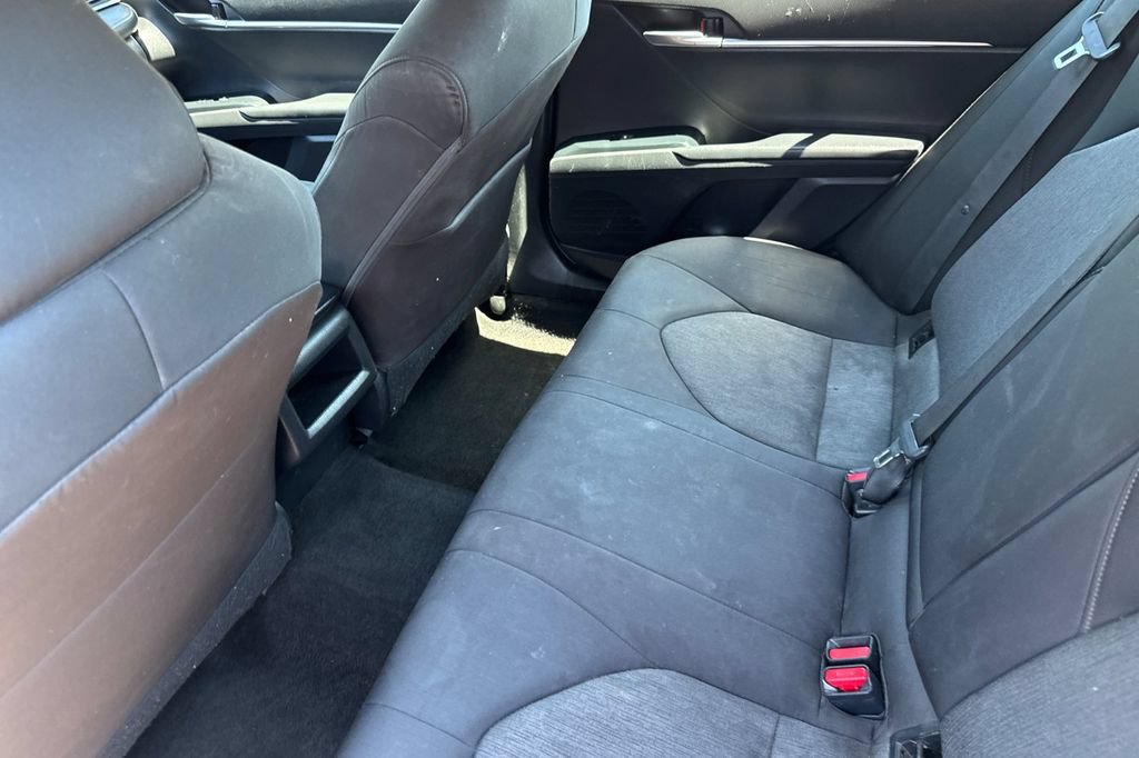 Used 2019 Toyota Camry LE FWD image 12