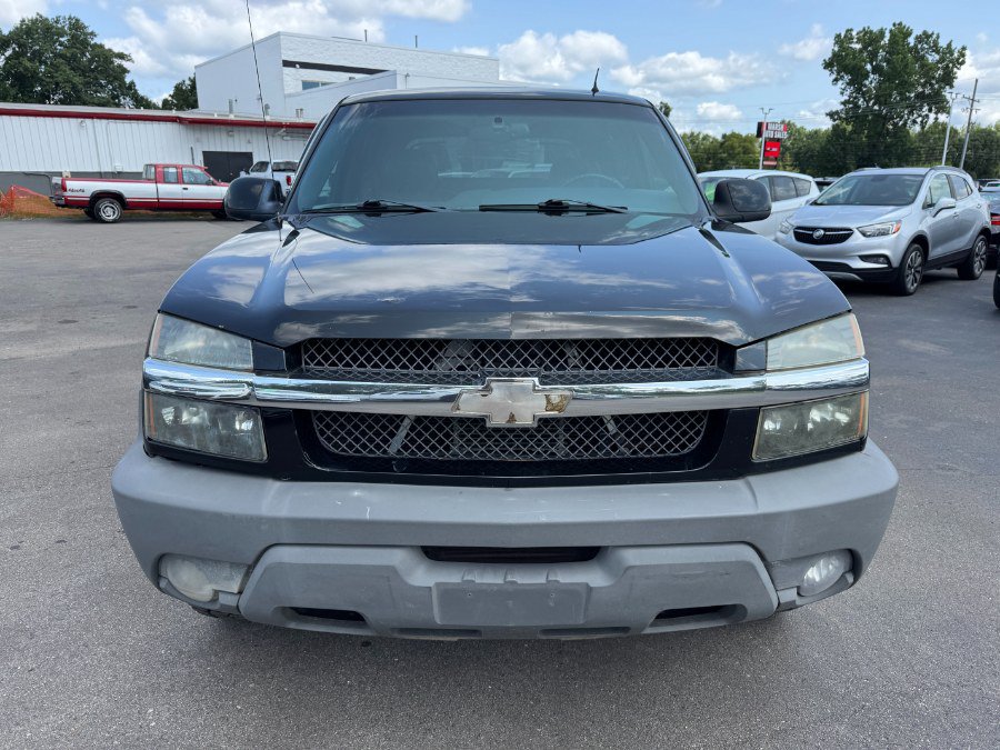 Used 2002 Chevrolet Avalanche 2500 w/ Convenience Pkg AWD/4WD image 8