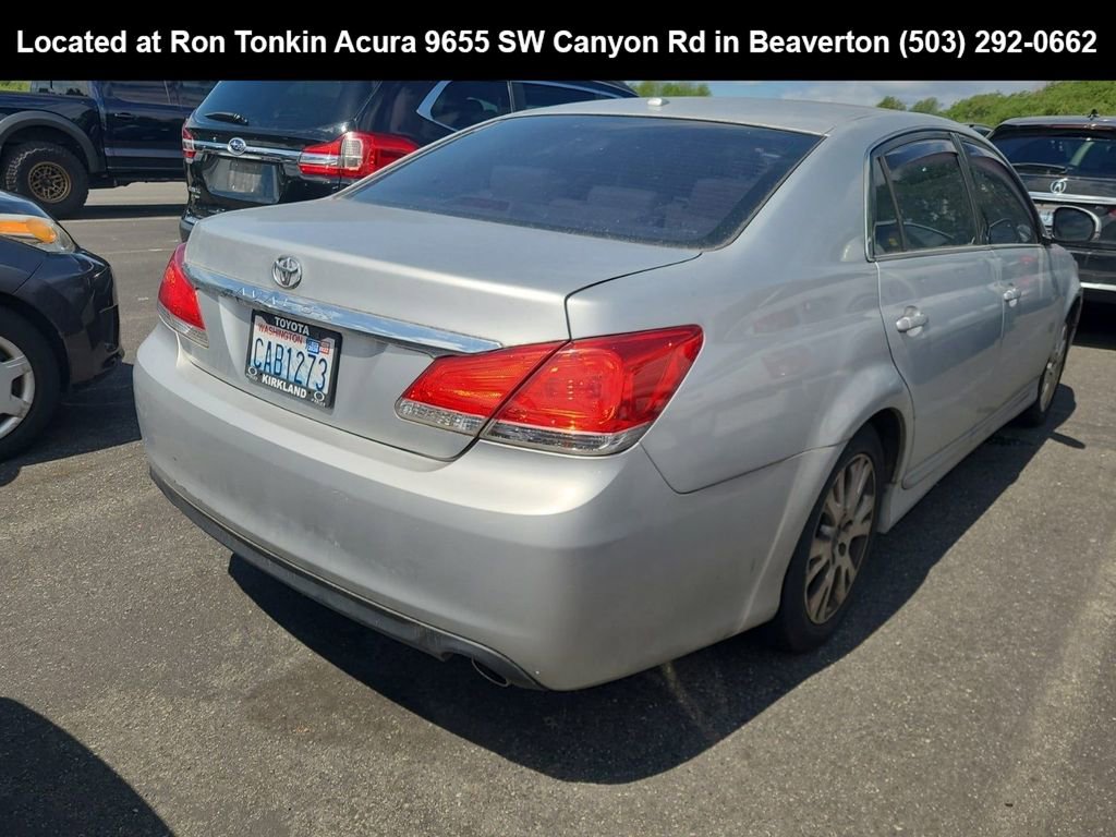 Used 2011 Toyota Avalon FWD image 5