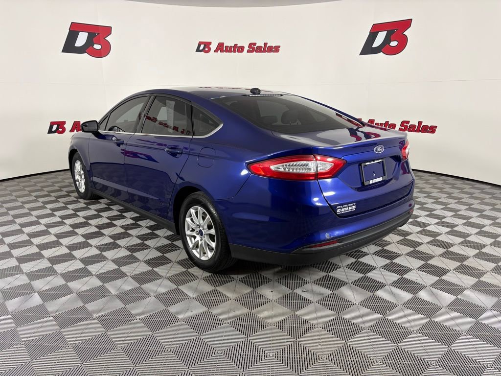 Used 2016 Ford Fusion S FWD image 5