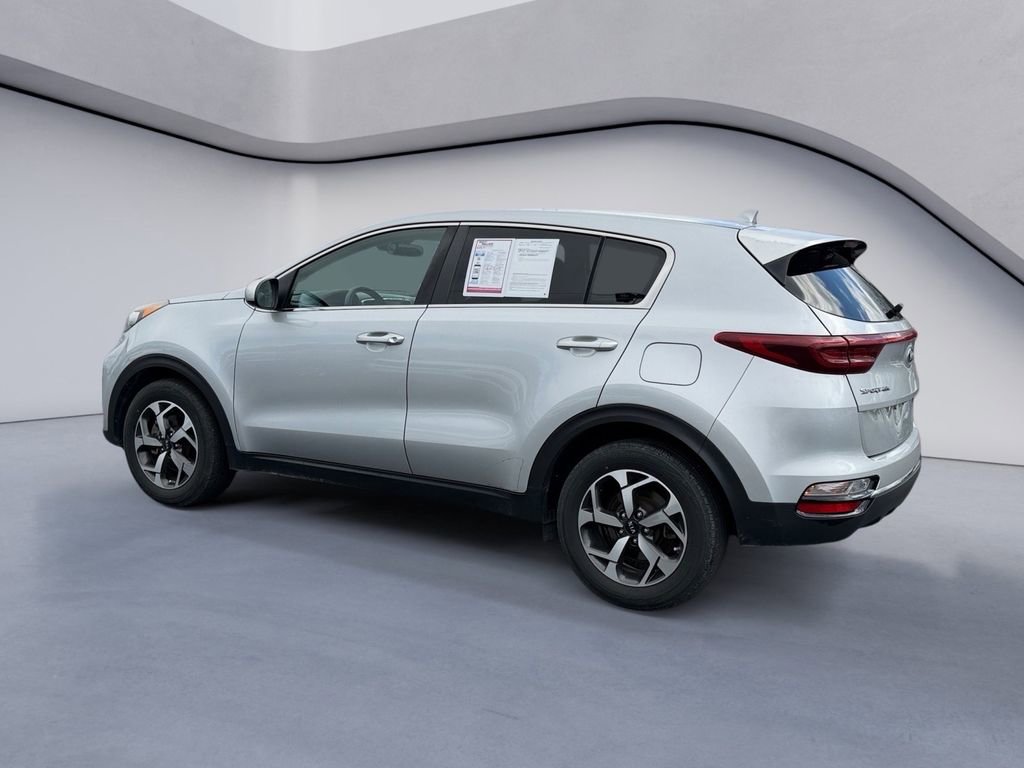 Used 2020 Kia Sportage LX image 3