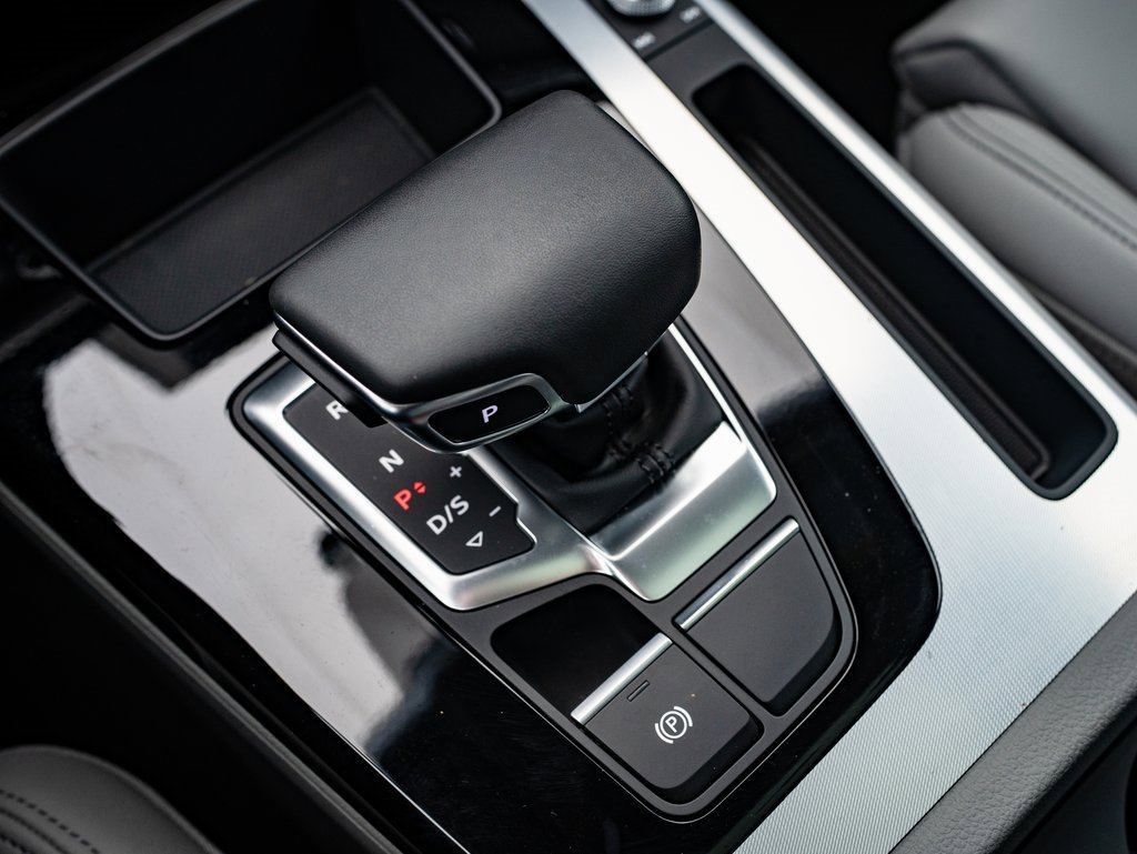 Used 2024 Audi Q5 2.0T Premium w/ Convenience Package image 31