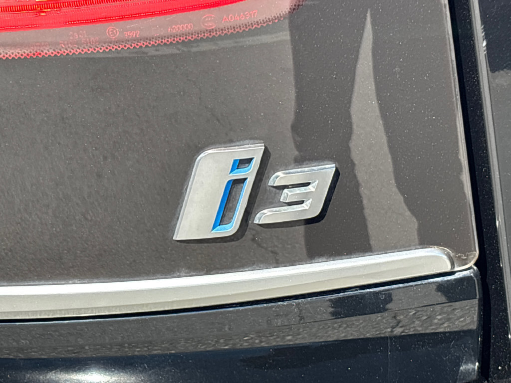 Used 2018 BMW i3 w/ Range Extender RWD image 11