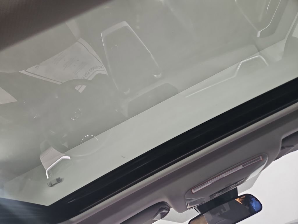 Used 2021 Toyota RAV4 XLE w/ Convenience Package image 20