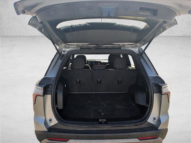 Used 2025 Chevrolet Equinox LT image 7
