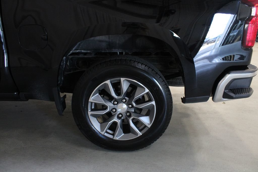 Used 2021 Chevrolet Silverado 1500 LT AWD/4WD image 27