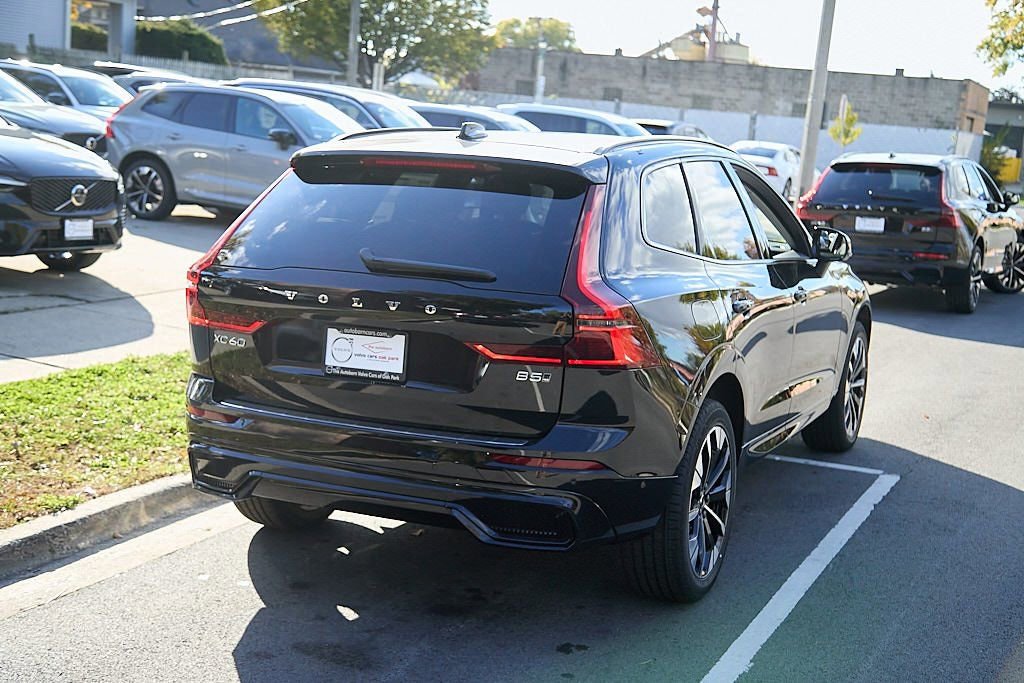 New 2026 Volvo XC60 B5 Plus w/ Protection Package Premier image 9