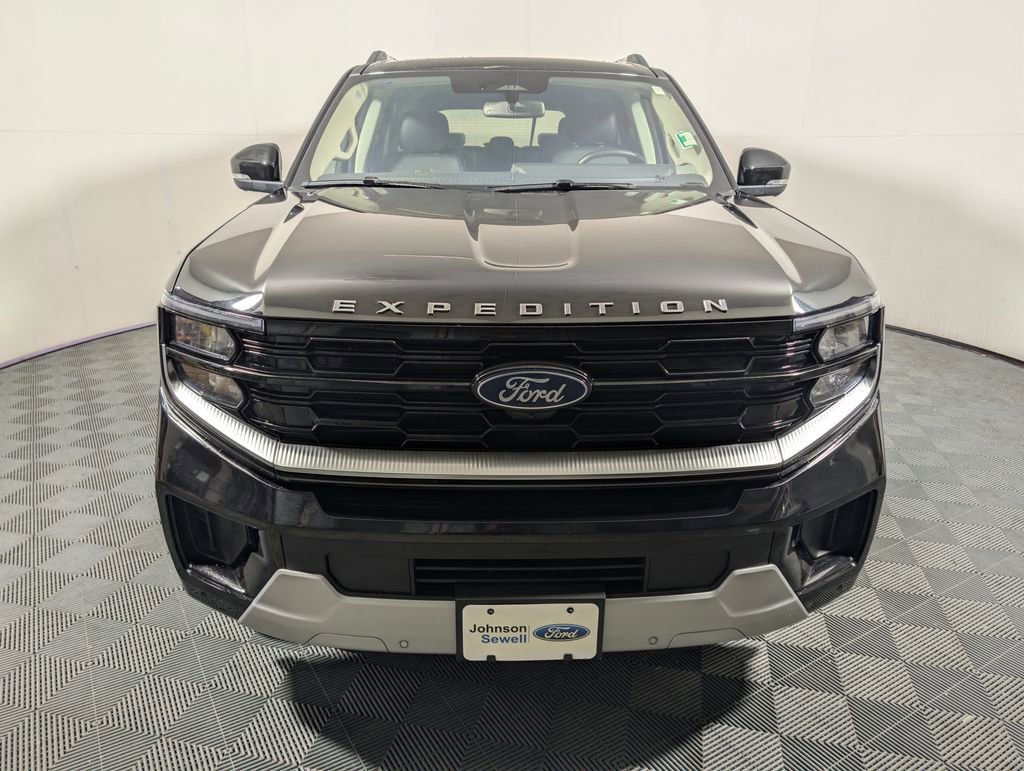 Certified 2025 Ford Expedition Platinum AWD/4WD image 3