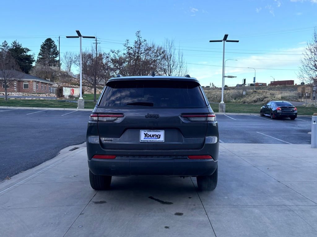 Used 2024 Jeep Grand Cherokee L Laredo image 6