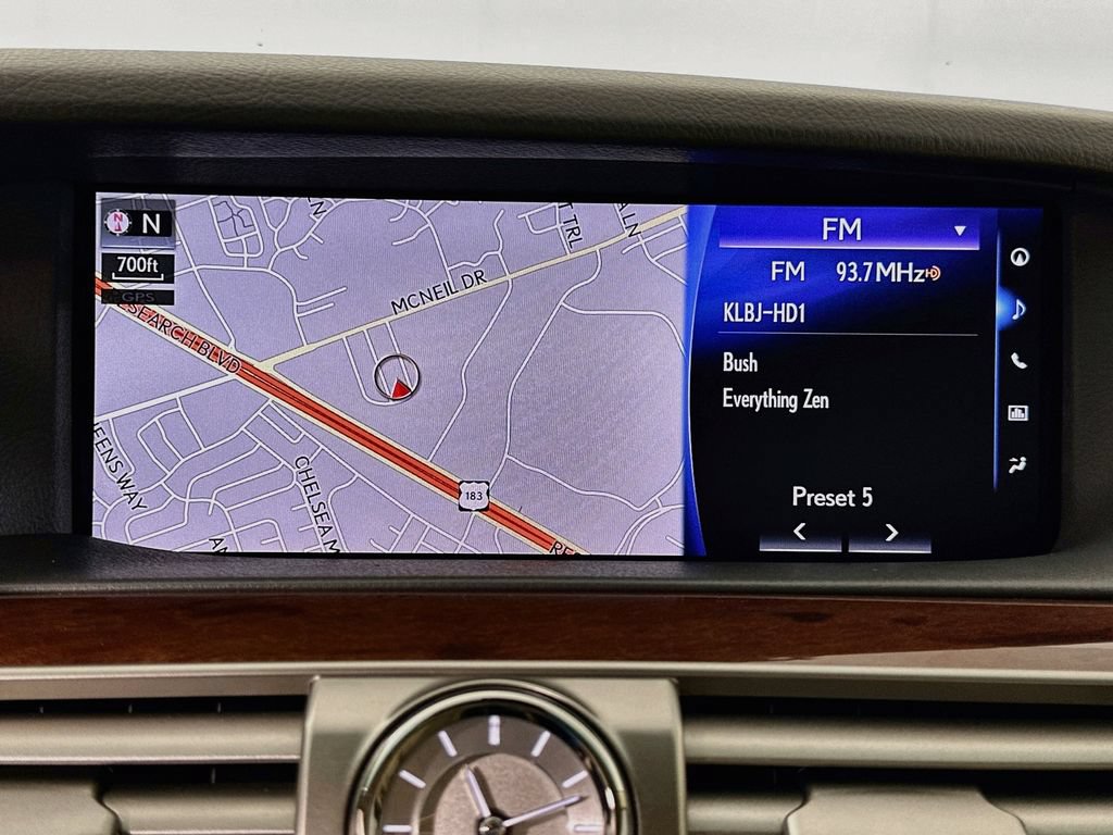 Used 2016 Lexus LS 460 w/ Comfort Package RWD image 13