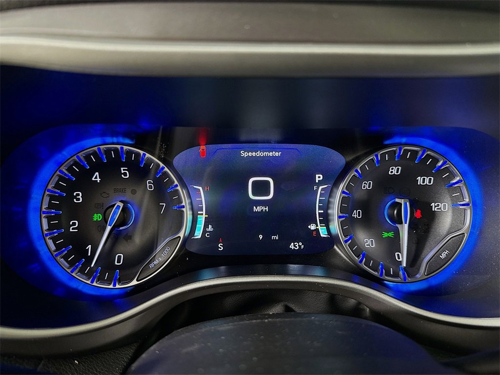 New 2026 Chrysler Pacifica Select image 13