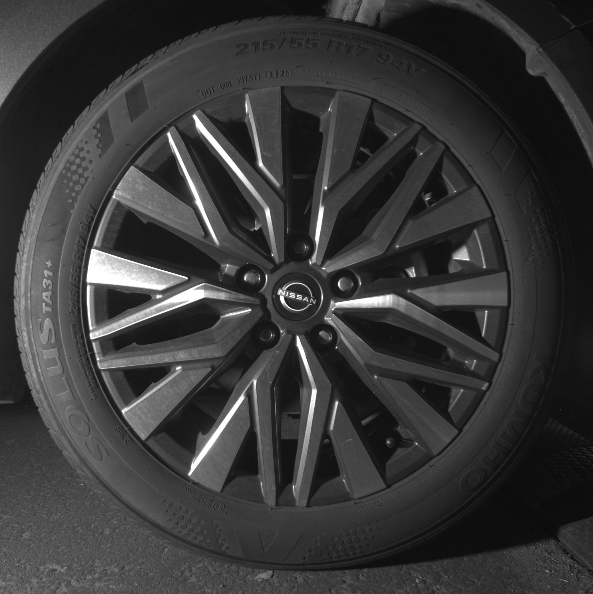 Used 2025 Nissan Altima 2.5 SV image 13