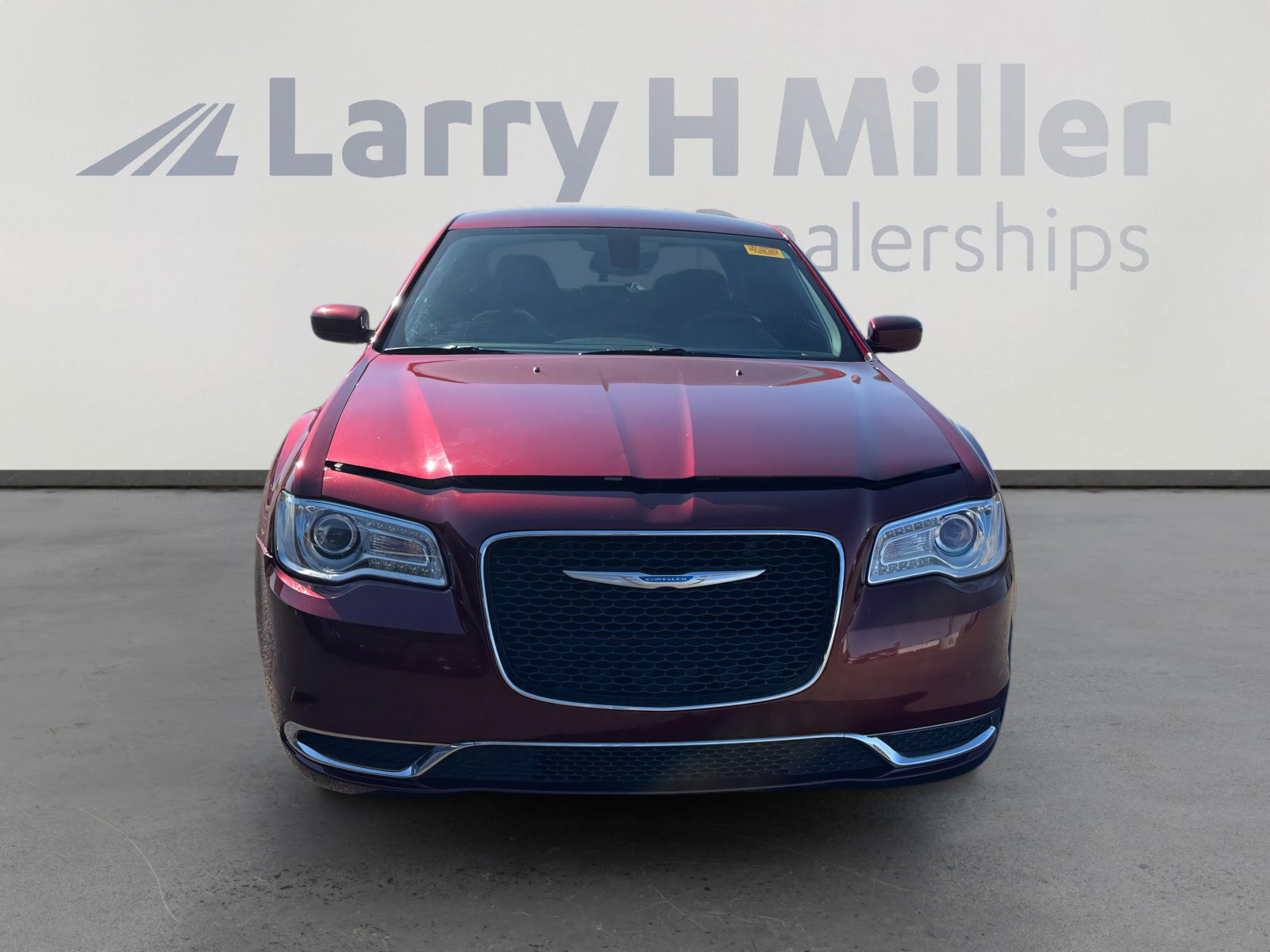 Certified 2022 Chrysler 300 Touring image 8