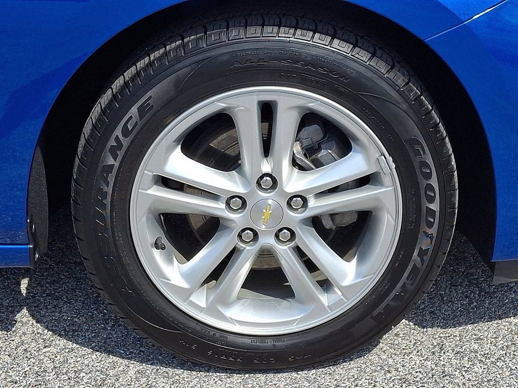 Used 2017 Chevrolet Cruze LT w/ Convenience Package image 11