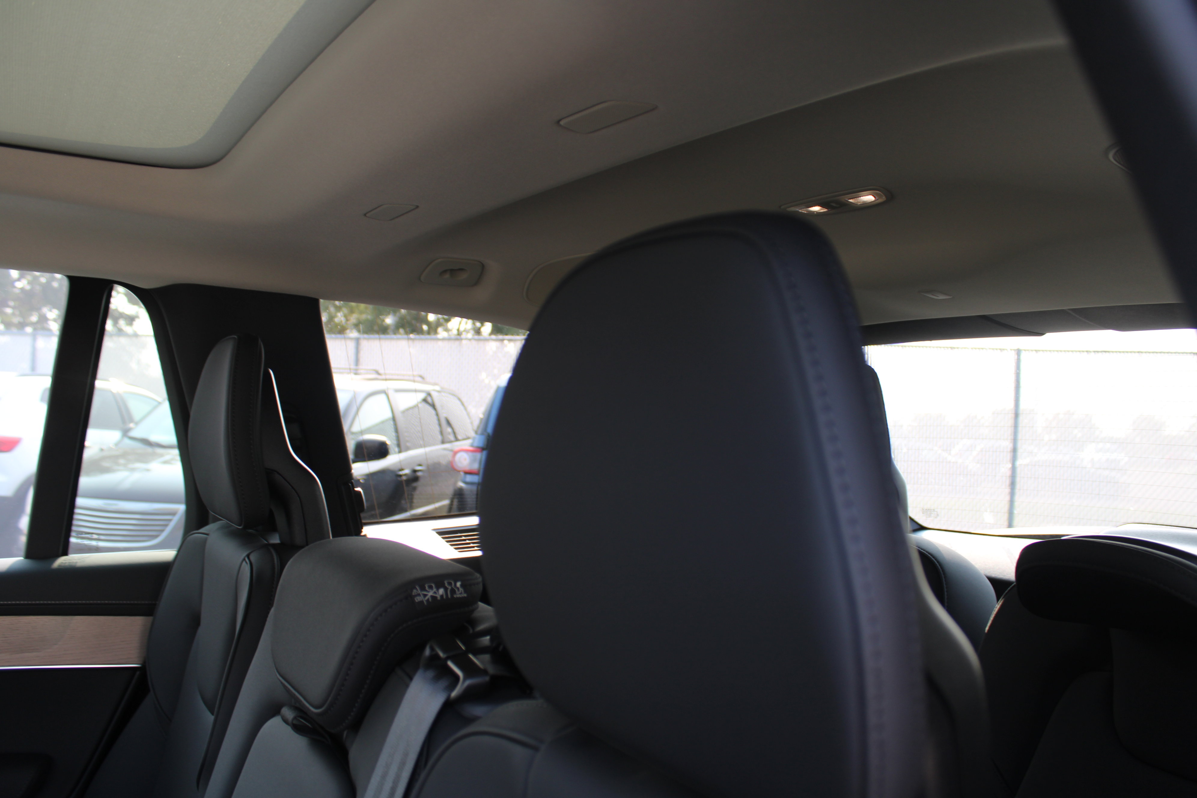 New 2026 Volvo XC90 B6 Plus w/ Protection Package Premier AWD/4WD image 29