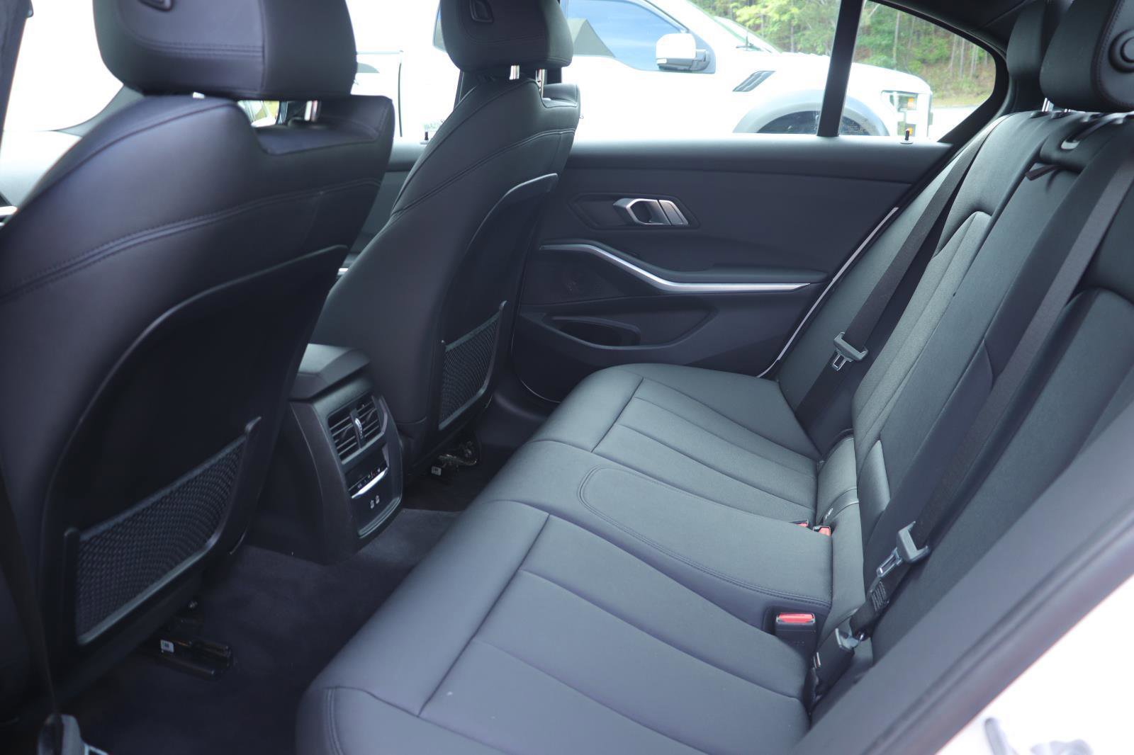 Used 2021 BMW 330e w/ Convenience Package RWD image 13
