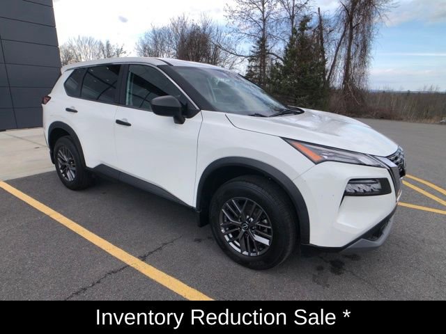 Certified 2023 Nissan Rogue S image 9