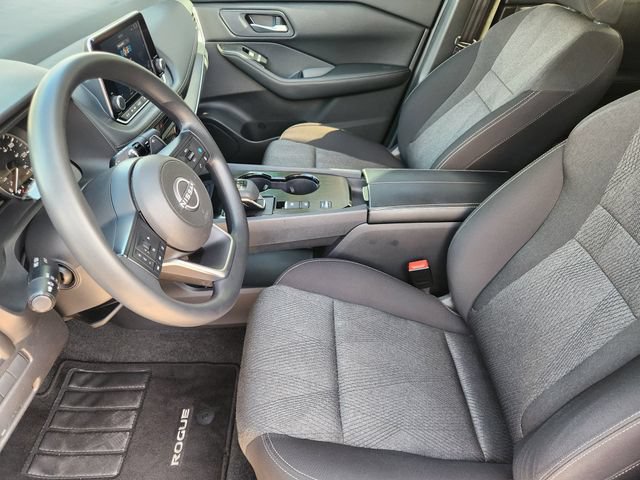 Used 2024 Nissan Rogue SV FWD image 13