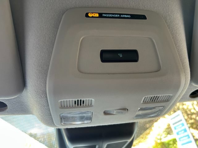 Used 2022 Ford E-Transit 148 High Roof Extended RWD image 28