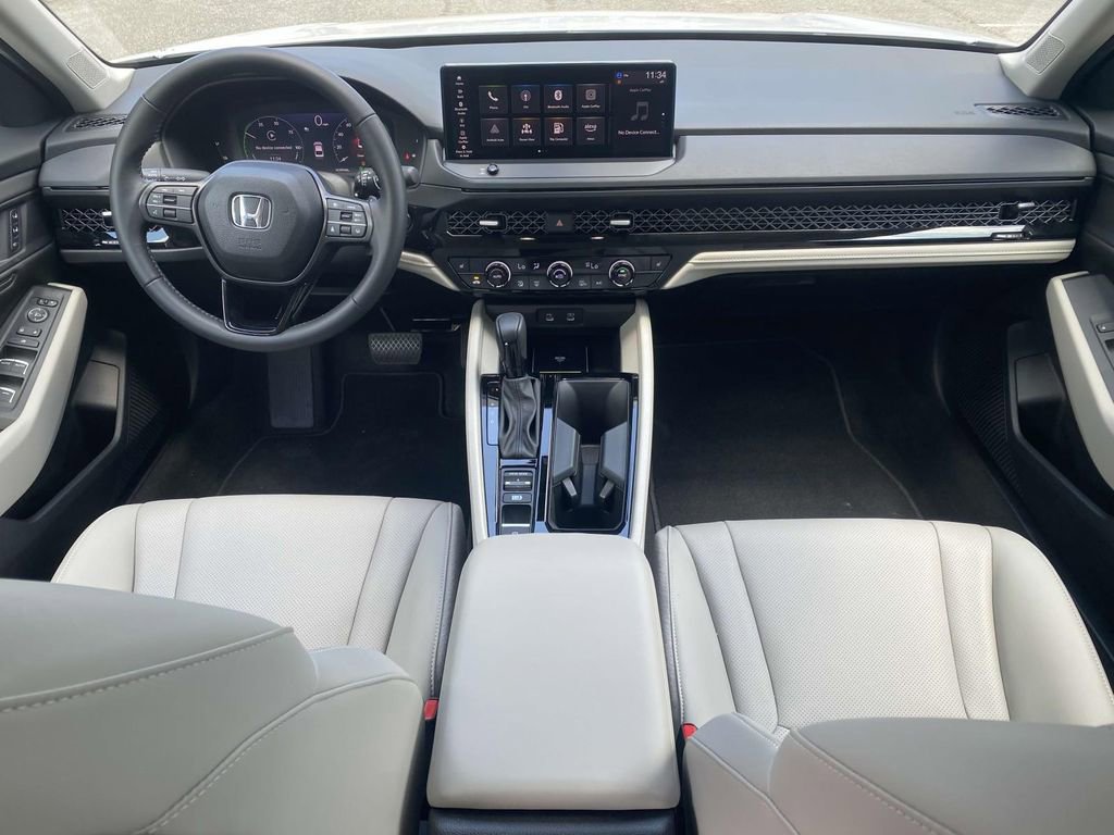Used 2025 Honda Accord EX-L image 12