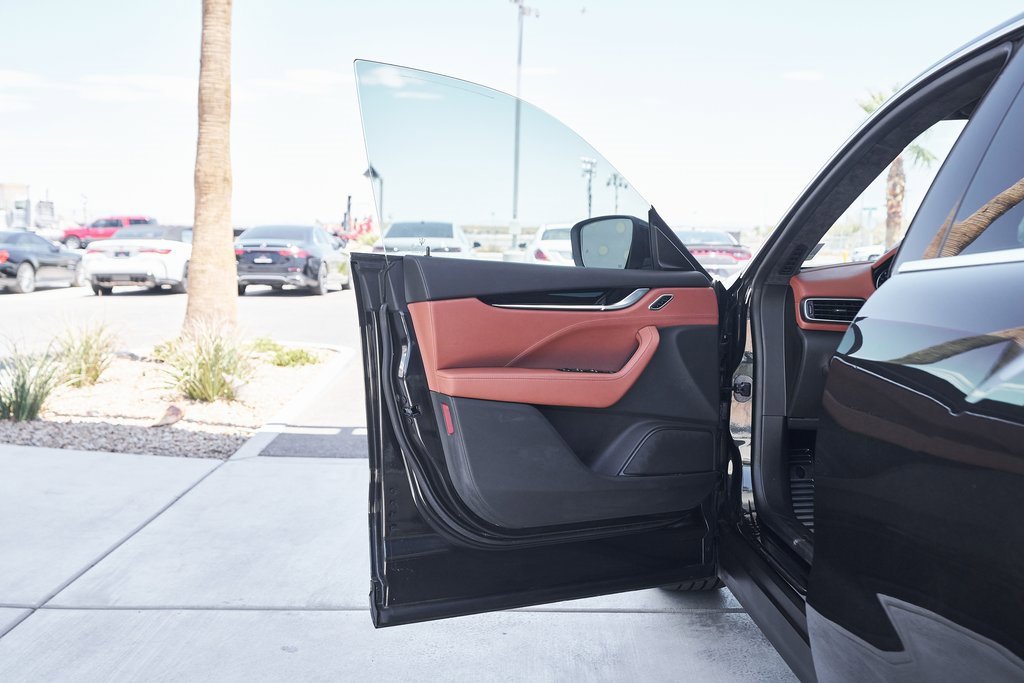 Used 2022 Maserati Levante Modena image 17