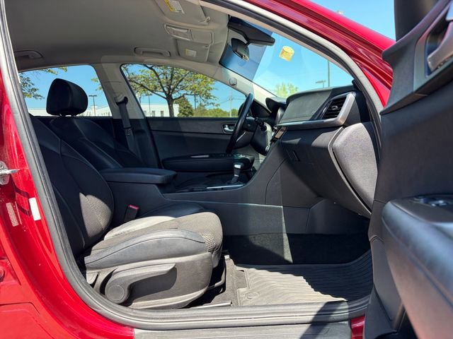 Used 2020 Kia Optima S image 17