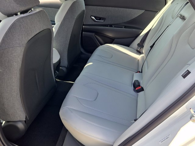 New 2026 Hyundai Elantra SEL Sport FWD image 6
