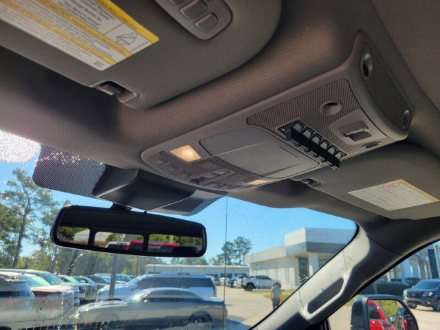 Used 2021 Ford F250 Lariat image 24