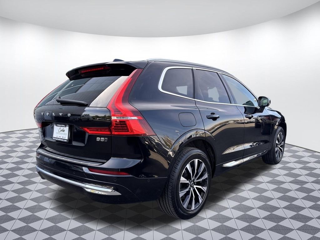Used 2023 Volvo XC60 B5 Plus AWD/4WD image 7