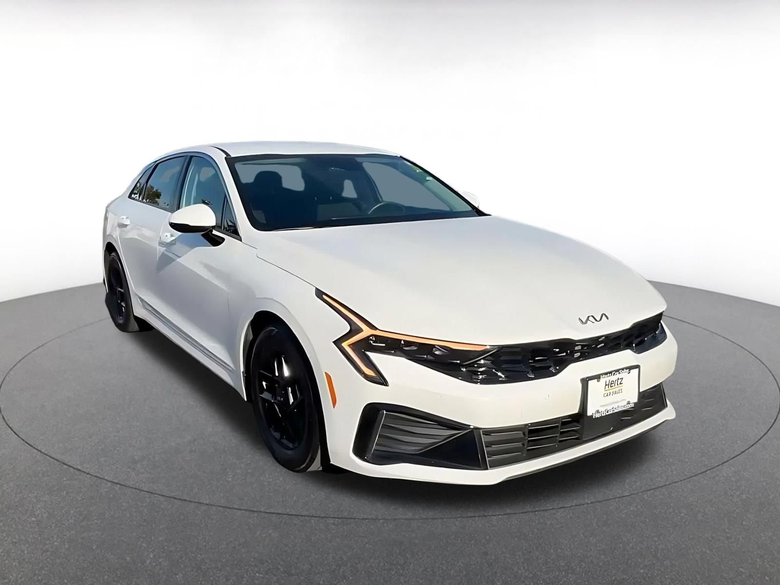 Used 2025 Kia K5 LXS FWD image 3